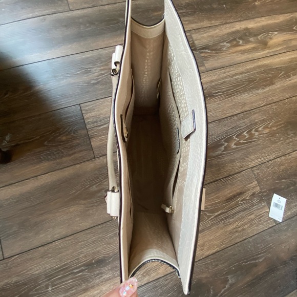 KATE SPADE NEW YORK LYNNE PERRI IN BUBBLE LEATHER - Picture 11 of 11